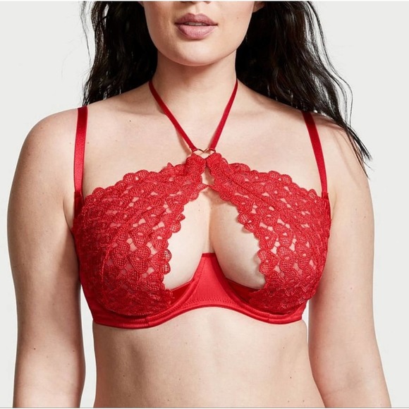 Victoria's secret bra 32D. Lipstick red. Christmas, Santa Baby! Halter neck.